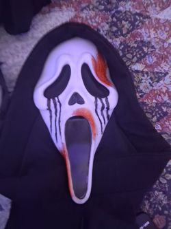 Ghostface mask