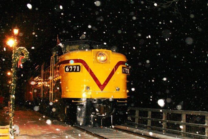 North Pole Adventure On Cuyahoga Valley Scenic Railroad 