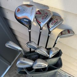 Complete Set Of Golf Clubs 