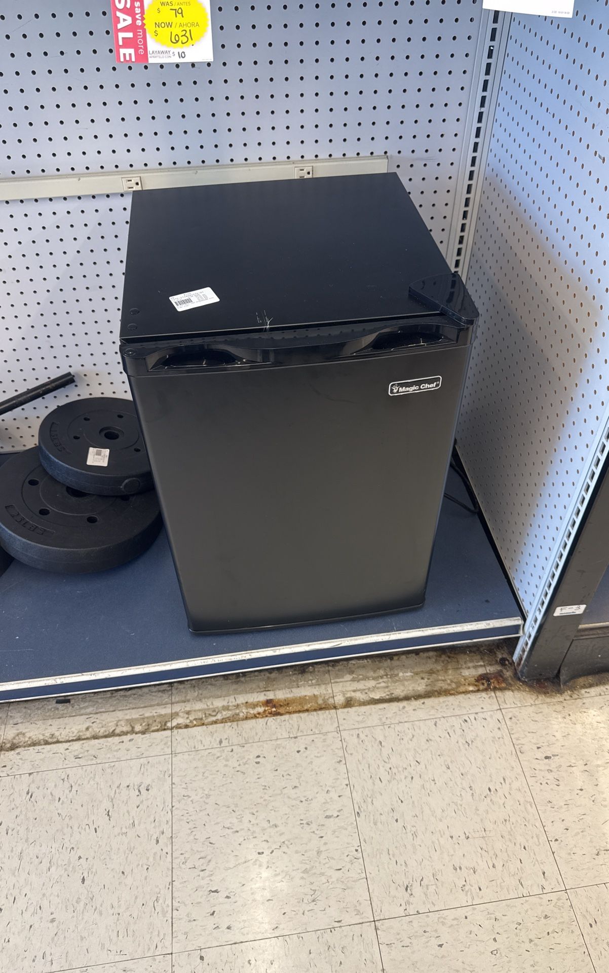 Magic Chef mini fridge