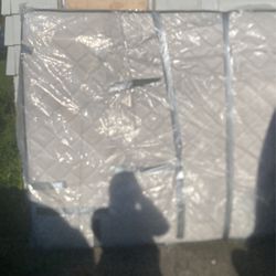 Queen Size Mattress Barely Use It's Still in plastic