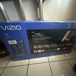 43" Class LED UHD TV