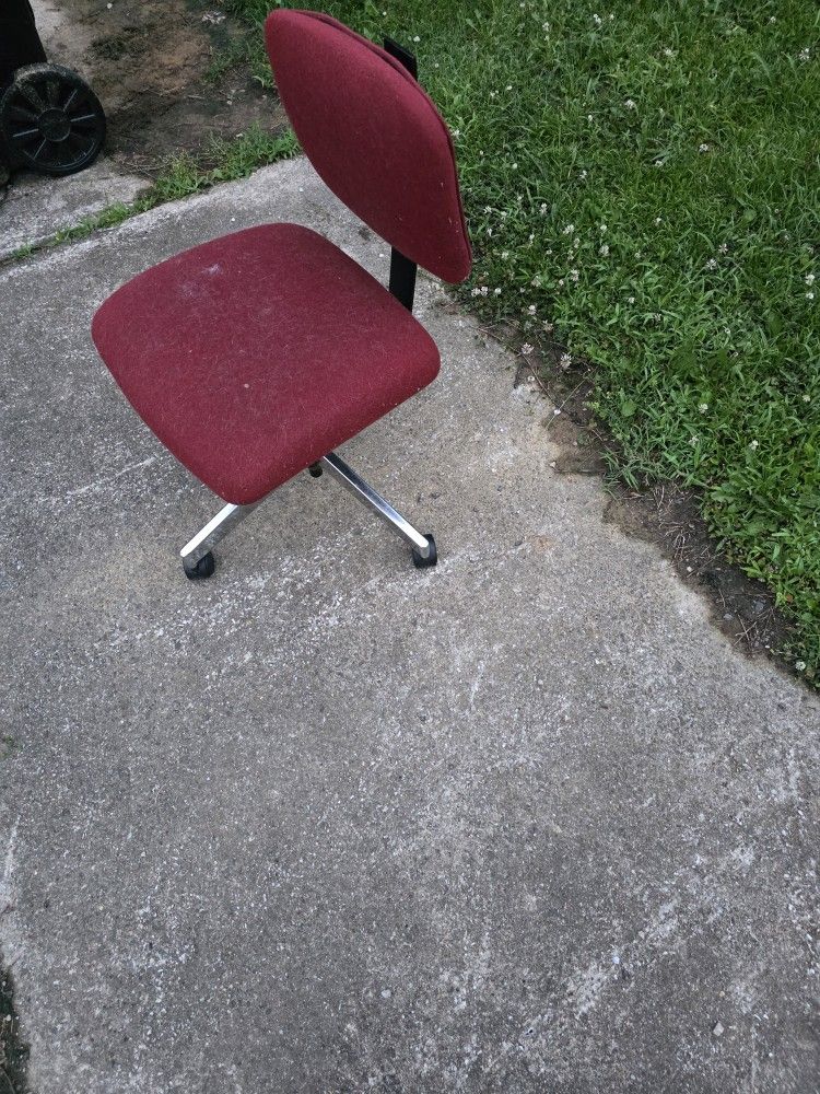 Free Chair