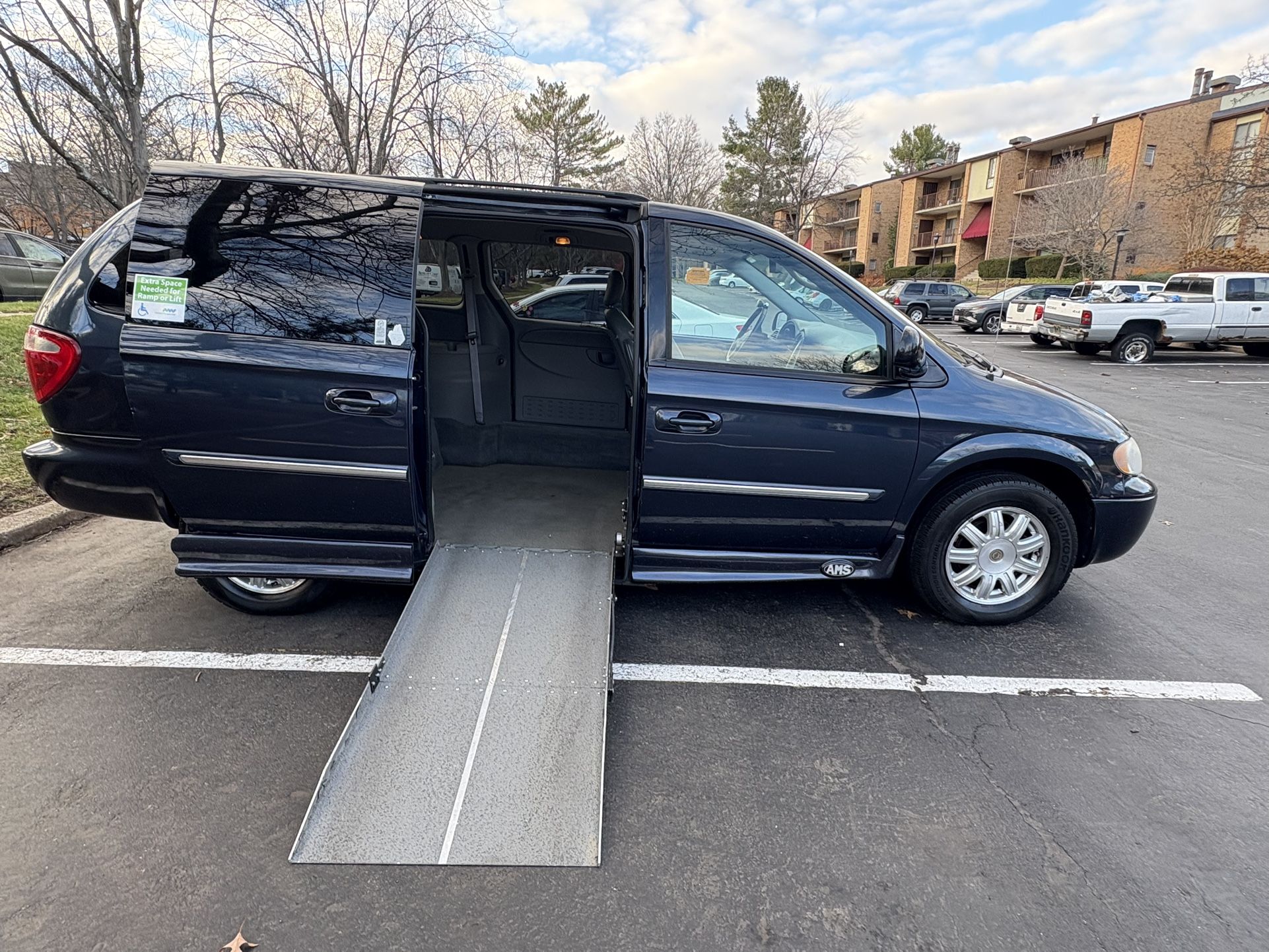 2007 Chrysler Town & Country