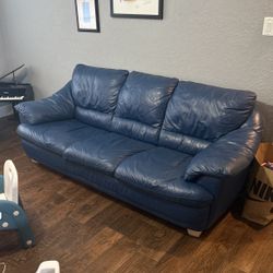 Blue Couch COMFY! 