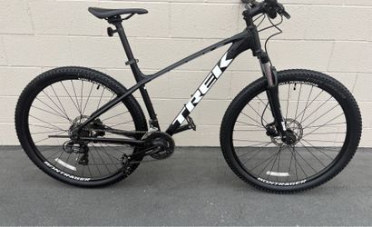 2020 Trek Marlin 5 size 19 in great condition
