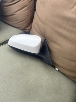 RIGHT PASSENGER SIDE MIRROR 2014 TOYOTA CAMRY (WHITE) OEM