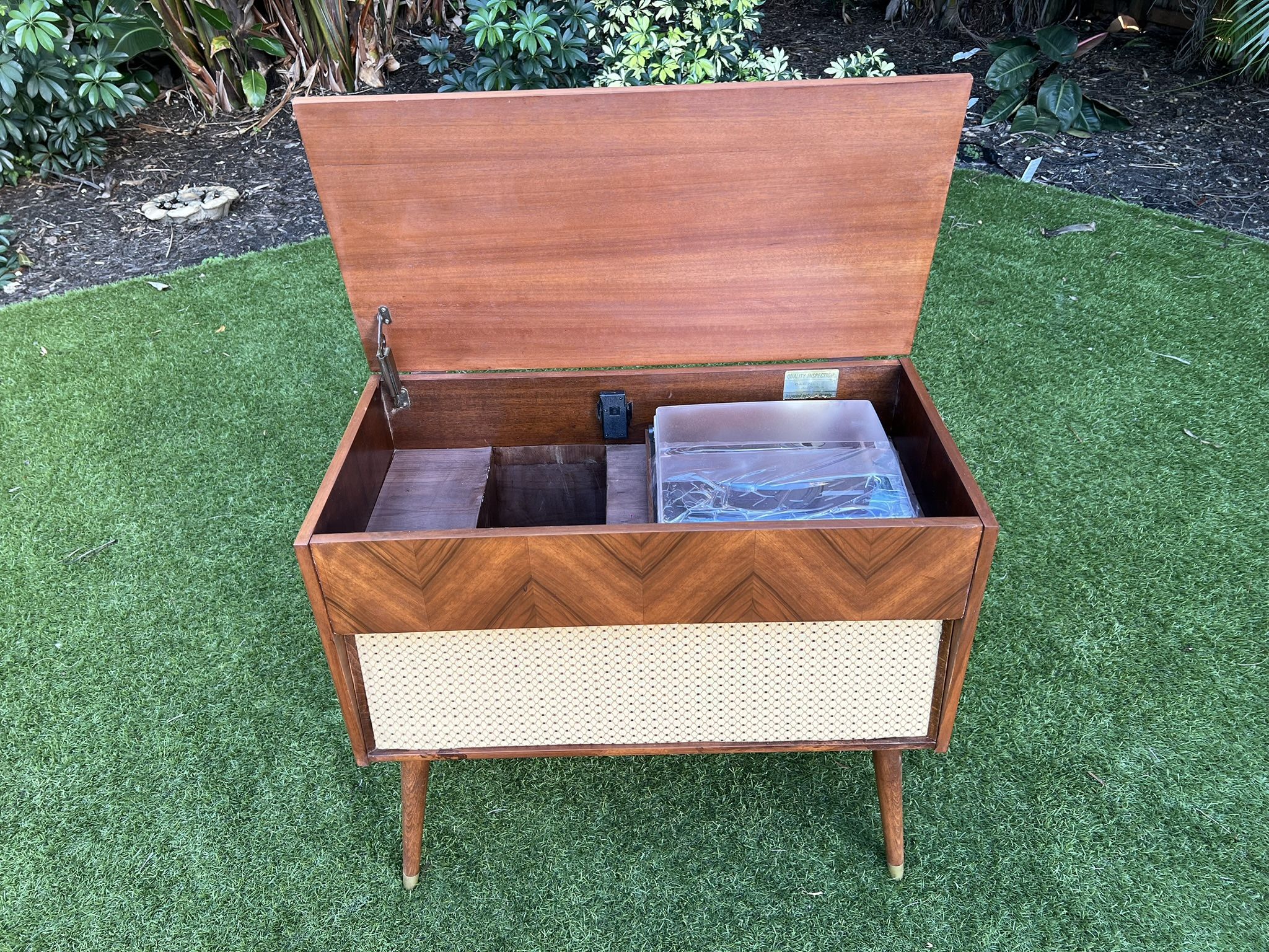 1960’s Radio Cabinet refinished/New Bluetooth Record player