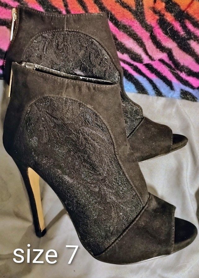 Black Heel Ankle Boot Size 7