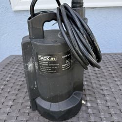 SUBMERSIBLE UTILITY PUMP 