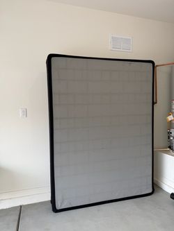 Queen Mattress foundation Box Spring
