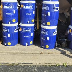 BEVERAGE COOLER 10 GALLONS (40 QT) BRAND NEW $40  FIRM PRICE 