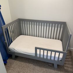 Crib/Toddler Bed
