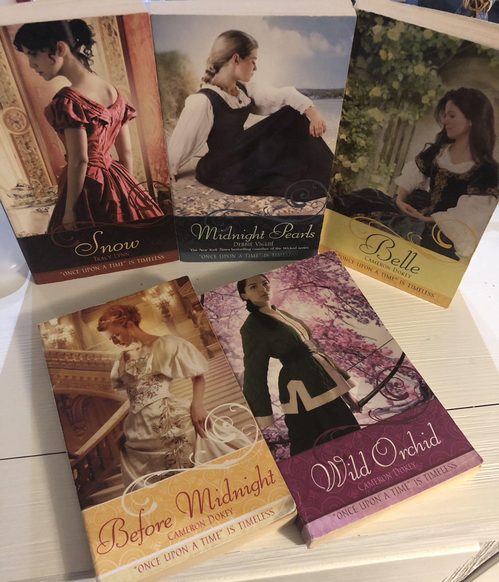 5 Paperbacks In The Once Upon A Time Is Timeless Series