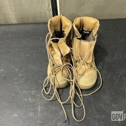Belleville Combat Boots 5R MCB950