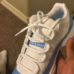 Jordan 11 UNC