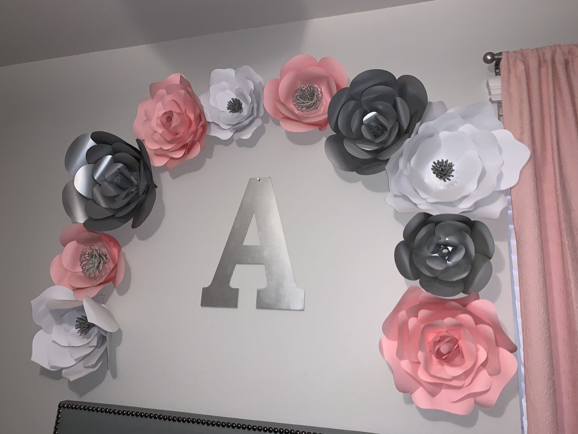 Room decor (paper flowers )