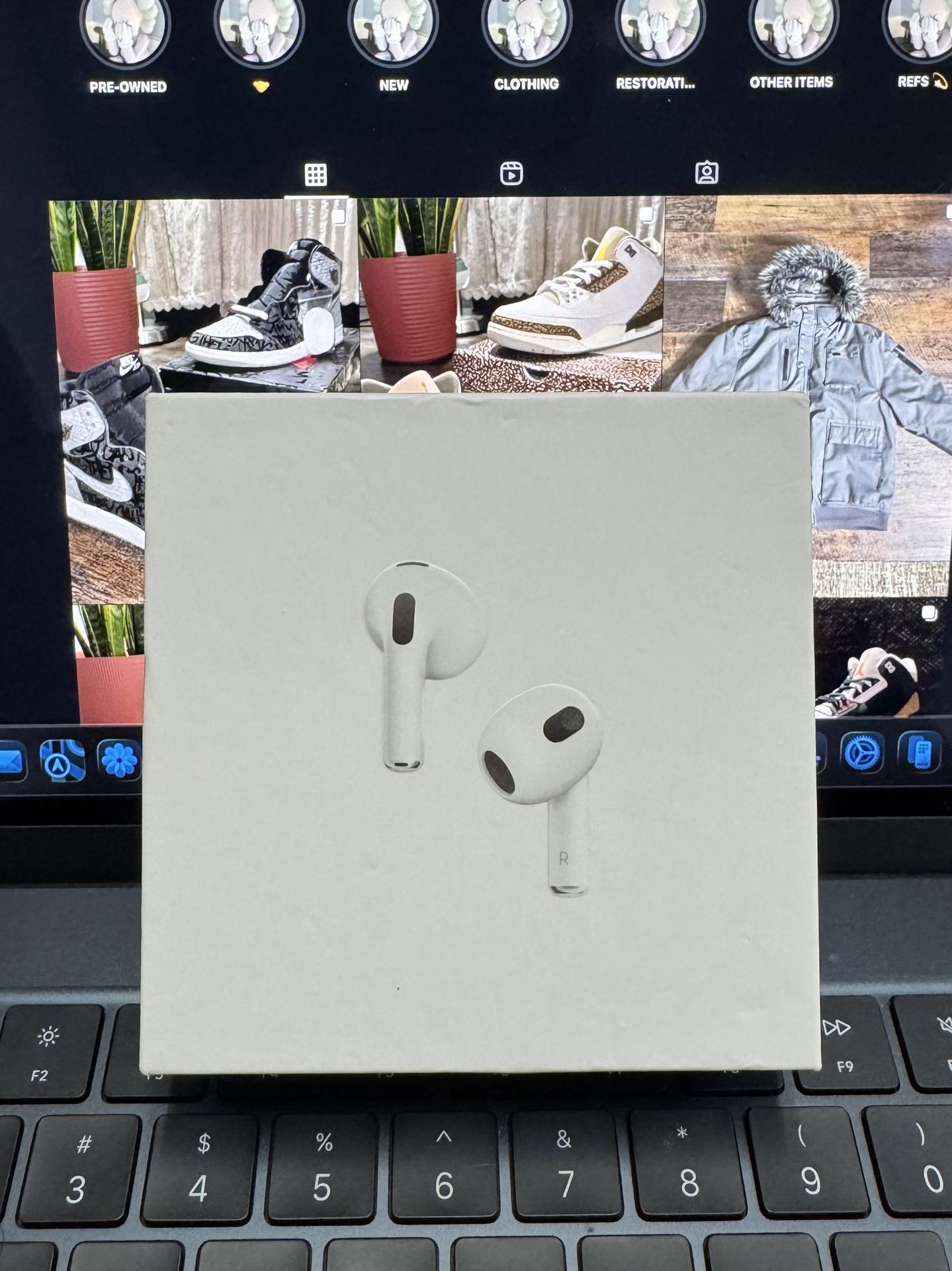 $60 AIRPODS 3 GEN