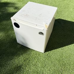 Refrigerator / Nevera