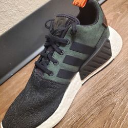 Nmd r2 future harvest grey top