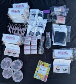False Eyelashes & Accessories 
