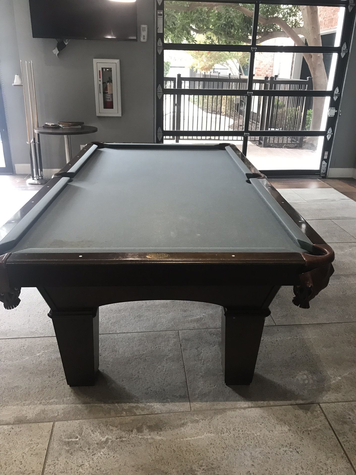 Good condition pool table