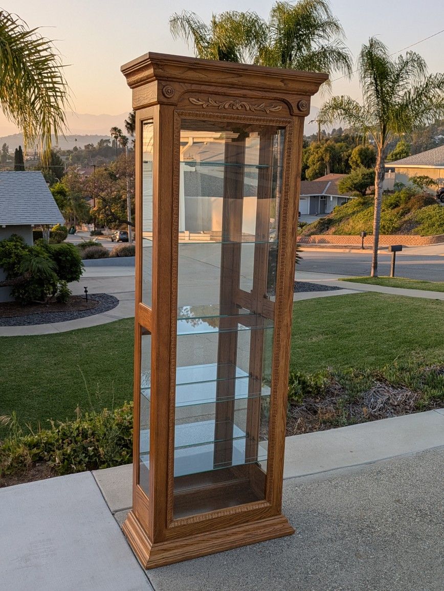 Quality Vintage Curio Cabinet