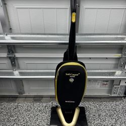 HARDLY USED SONICLEAN MOHAWK SOFT CARPET UPRIGHT VACUUM 
