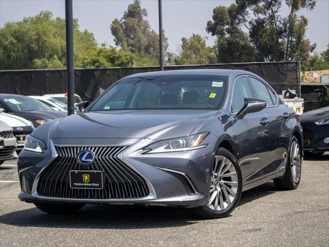 2020 Lexus ES 300h
