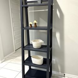 BOOKCASE LADDER / STORAGE SHELVES