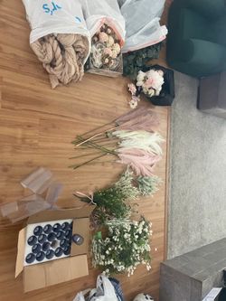 Assorted Event Decorations