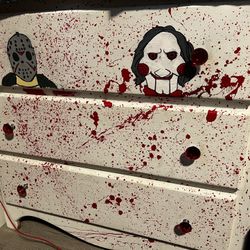 Horror Dresser 