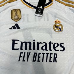 REAL MADRID HOME JERSEY 2024. BELLINGHAM 5. PALYER VERSION. ALL PATCHES.