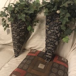 Set Of Two Decorative Metal Scones /Artificial Plant