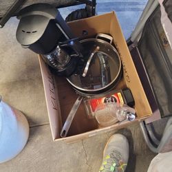 Free Stuff Workout Bench, Small Pet Make Carrier Kennel