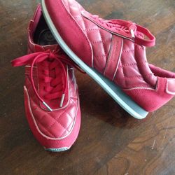 Michael Kors Like New Sneakers