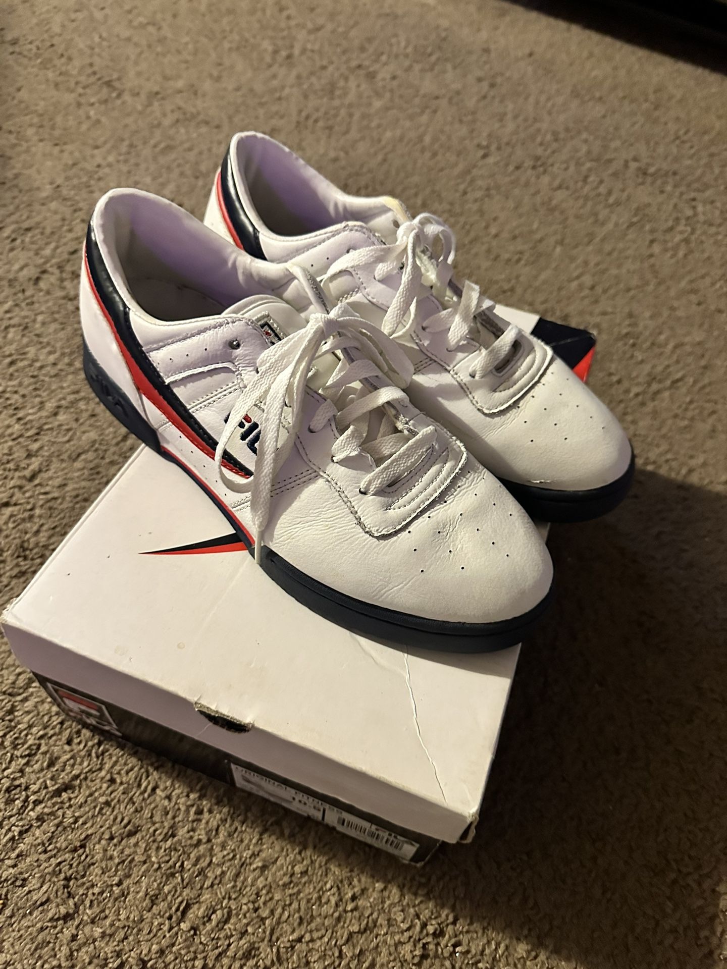 FILA LOW SIZE 10.5 MEN