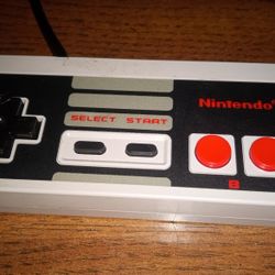 Original Nintendo NES 004 Controller
