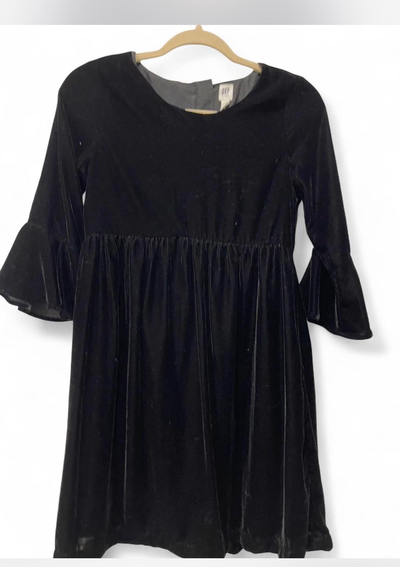 GAP kids black velvet dress NEW WITH TAGS- size 14/16