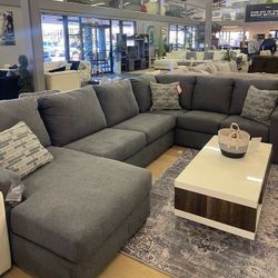 Edenfield Charcoal 3-Piece Sectional 