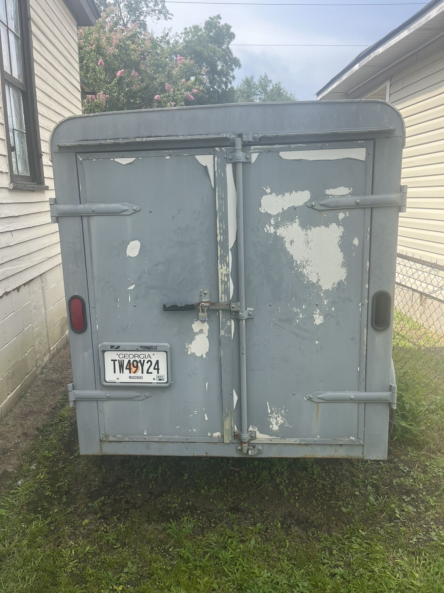 5x8 enclosed utility trailer
