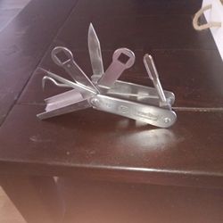 Horse Multi Tool By HORSE TOOLS INC. W CASE 