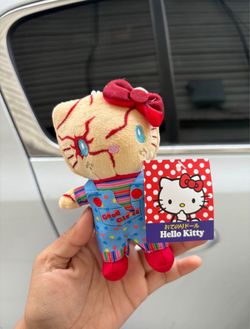 Hello Kitty Chucky keychain