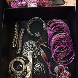 jewelry holder & necklace Earring Watches  Rings