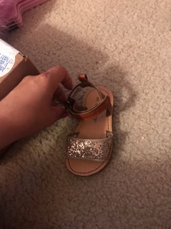 Carter’s size 5 little girl sandals