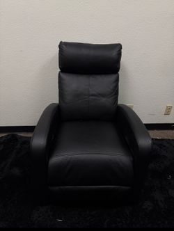 Recliner black chair