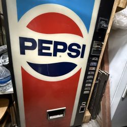 Dixie Narco Pepsi Machine 