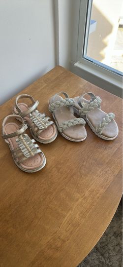 2 Pairs of Girls Sandals