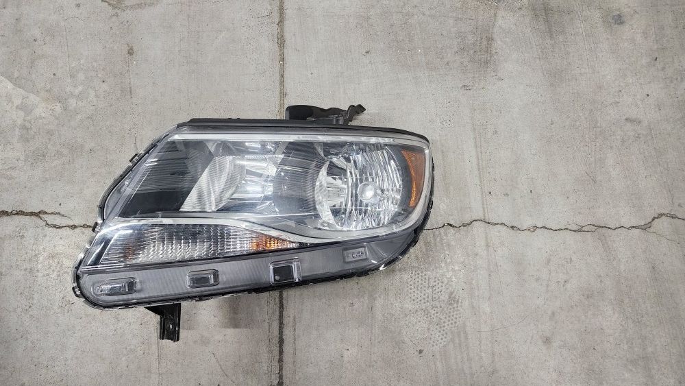 2015-2022 CHEVROLET COLORADO LEFT LH DRIVER HALOGEN HEADLIGHT OEM