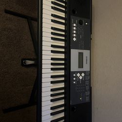 Yamaha  YPT-230 Keyboard/Piano 